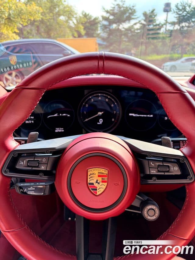 Porsche 911 Carrera 4S Cabriolet