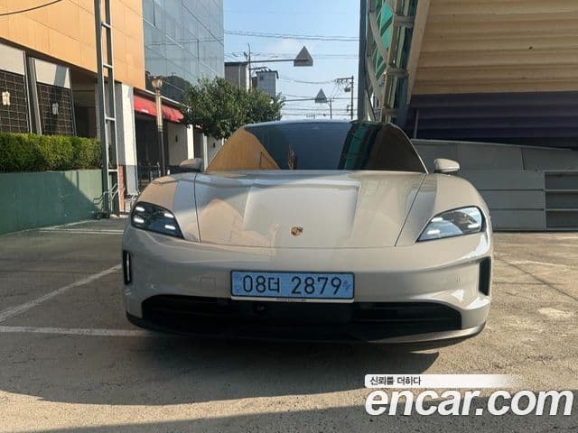 Porsche Taycan 4S