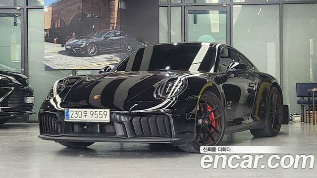 Porsche 911 Carrera 4 GTS