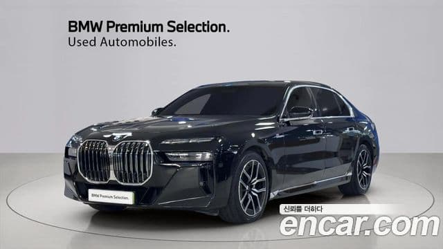 BMW 7-Series 740i xDrive M Sport